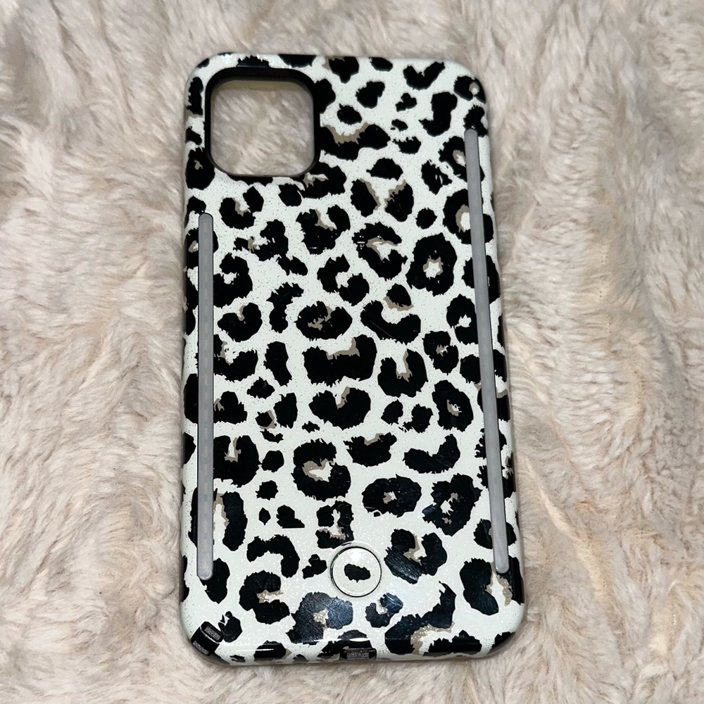 LuMee ring light phone case